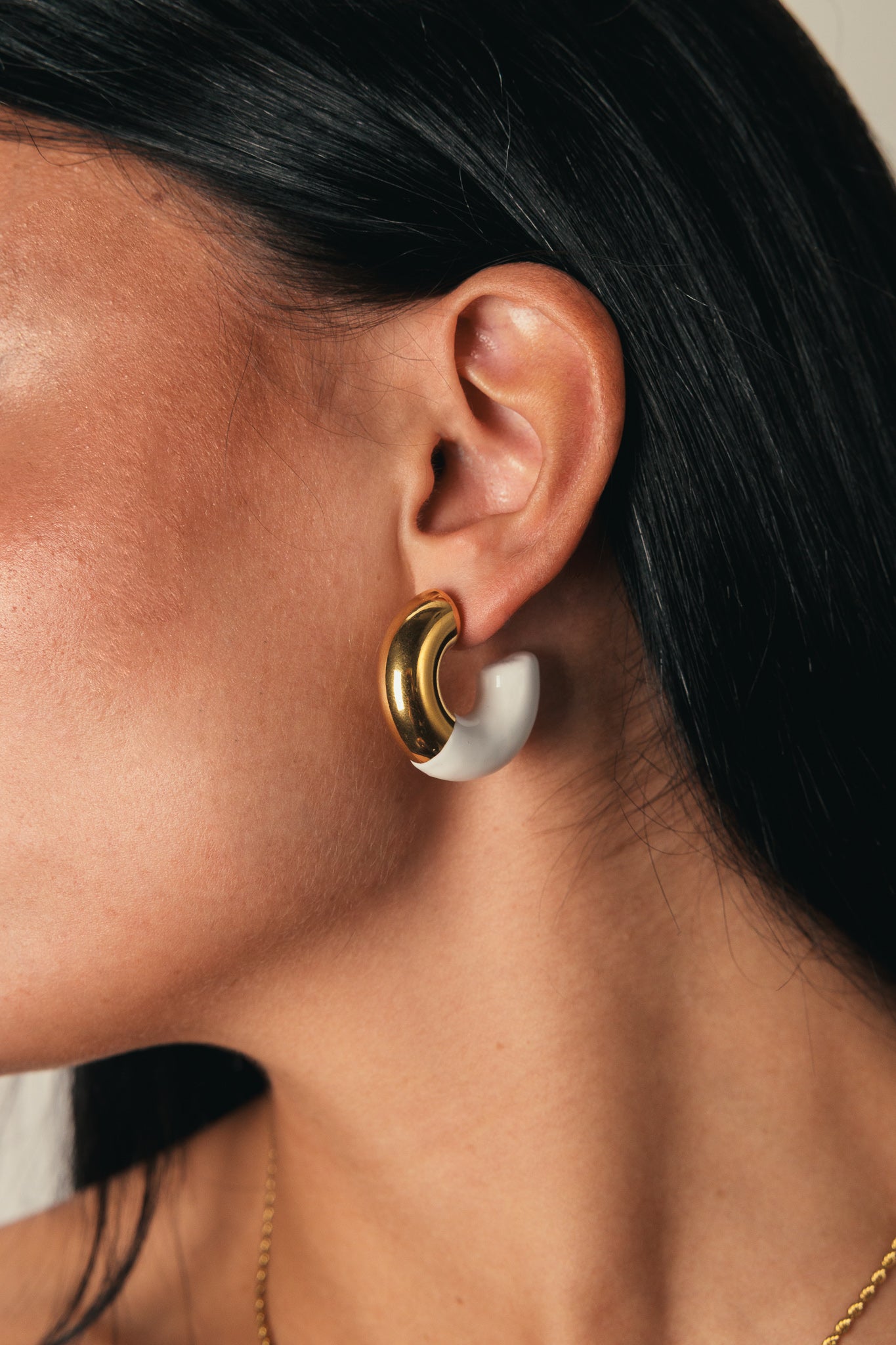 COPPIA ORECCHINI CORALIA ORO E BIANCO DONNA INDOSSATO