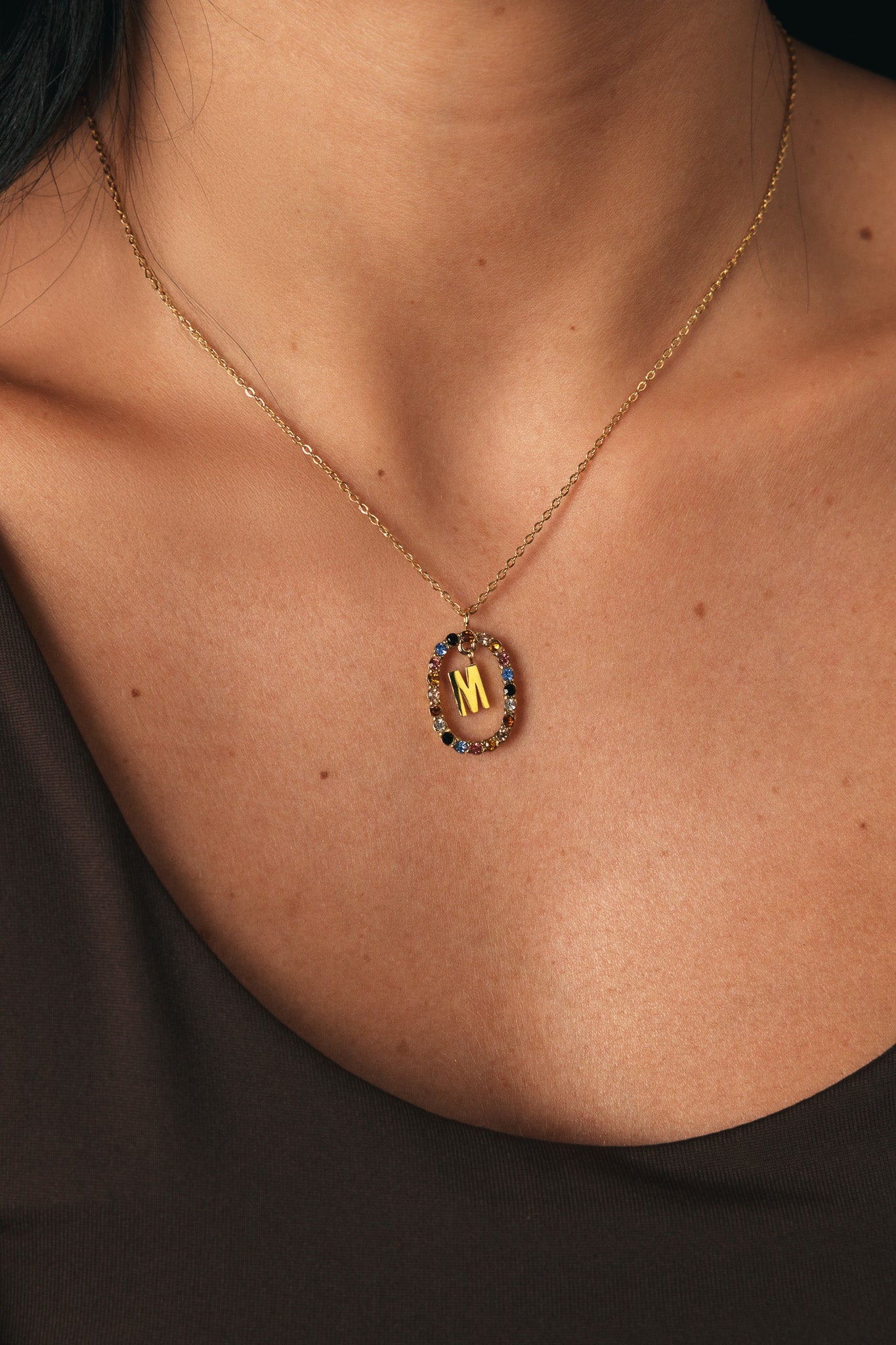 COLLANA CON LETTERA M