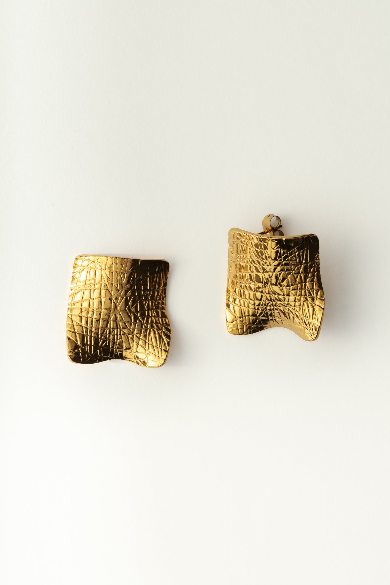 COPPIA ORECCHINI SQUADRATO SOFT LEAF