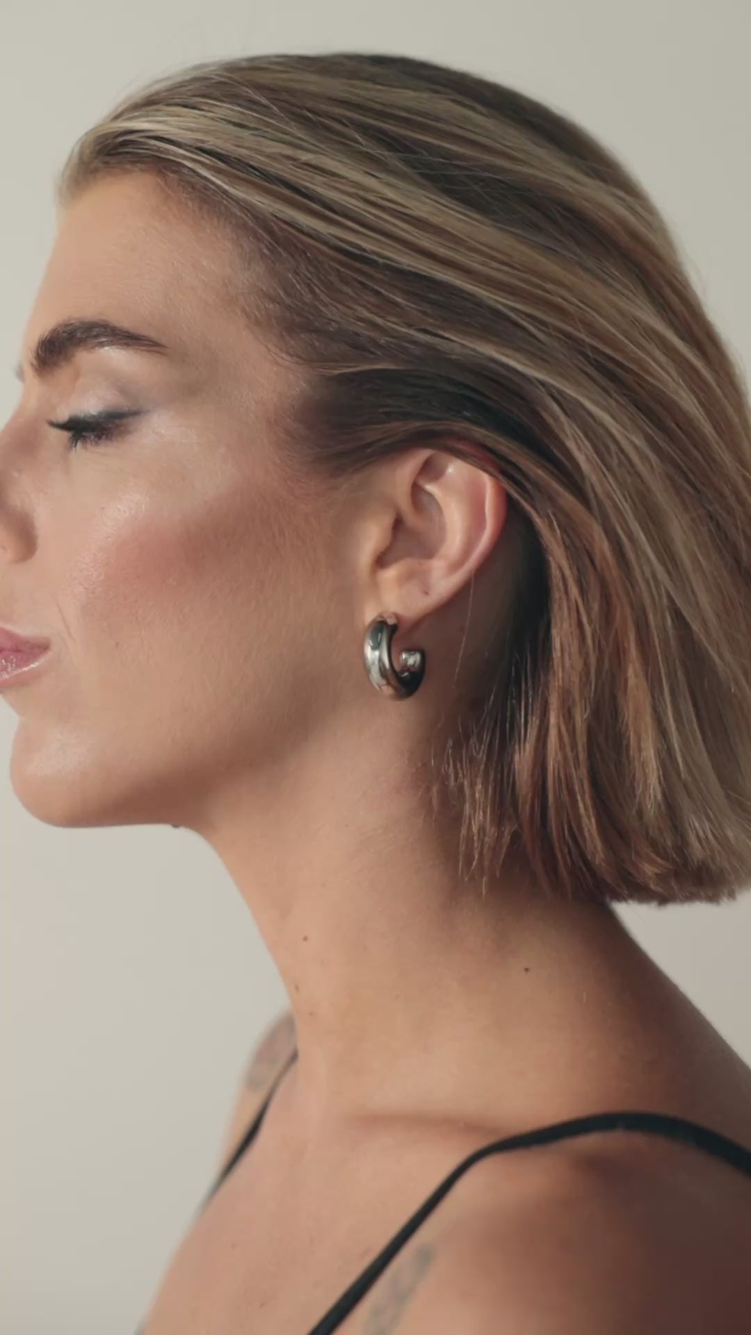 COPPIA ORECCHINI GOCCIA MEDIO ARGENTO AJ